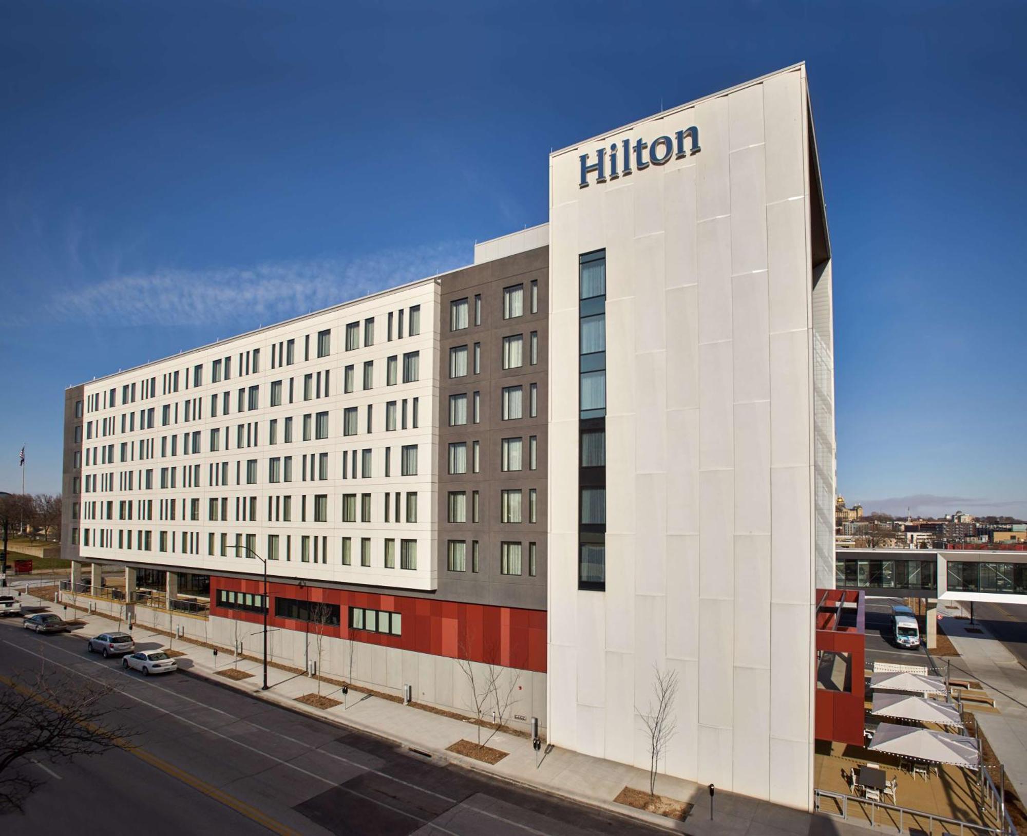 Hilton Des Moines Downtown Hotel Exterior photo